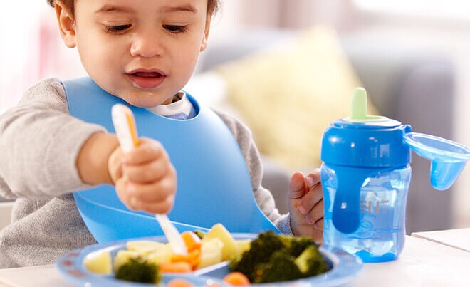 ALIMENTACIÓN PARA BEBÉS DE 1 A 2 AÑOS: CONSEJOS, ALIMENTOS Y MENÚS PARA  NIÑOS - Ibáñez Farmacia