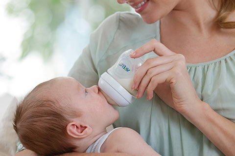 La guía para ayudar a madres ocupadas a elegir la mejor mamadera y la mejor tetina