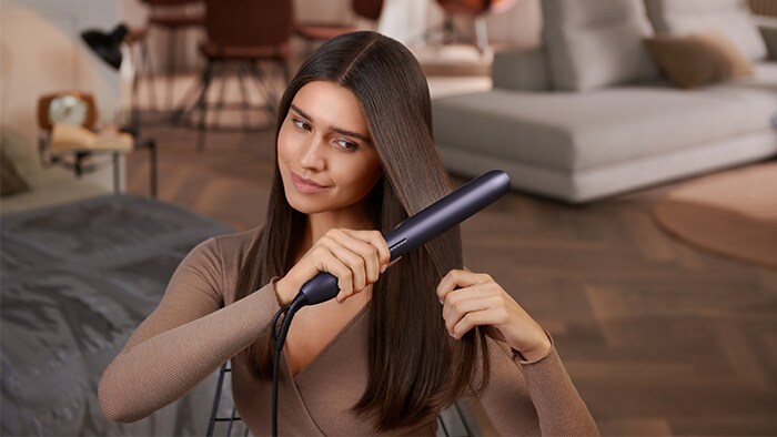 philips 7000 series straightener in use