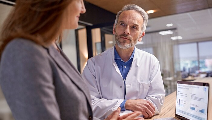Profesor y catedr&aacute;tico de radiolog&iacute;a